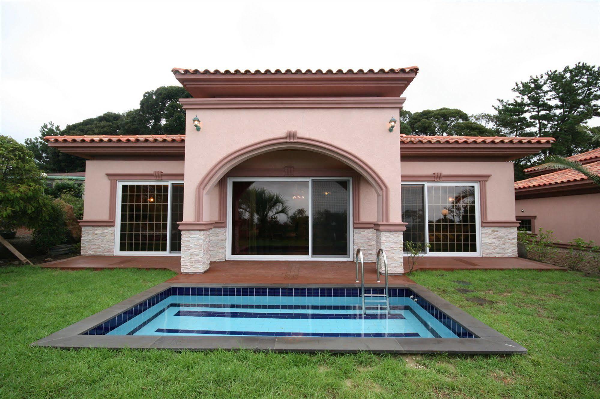 Palm Valley Resort Seogwipo Exterior photo