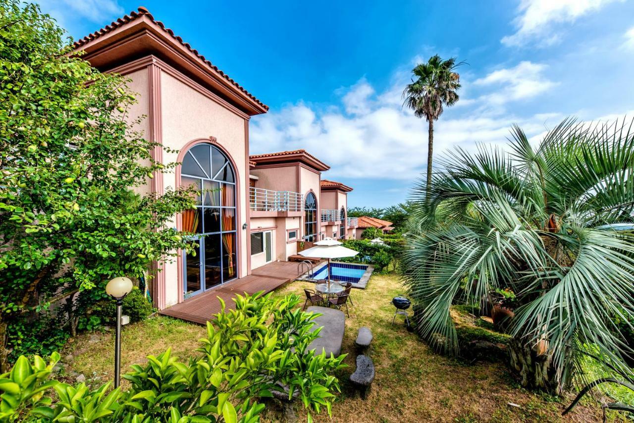 Palm Valley Resort Seogwipo Exterior photo